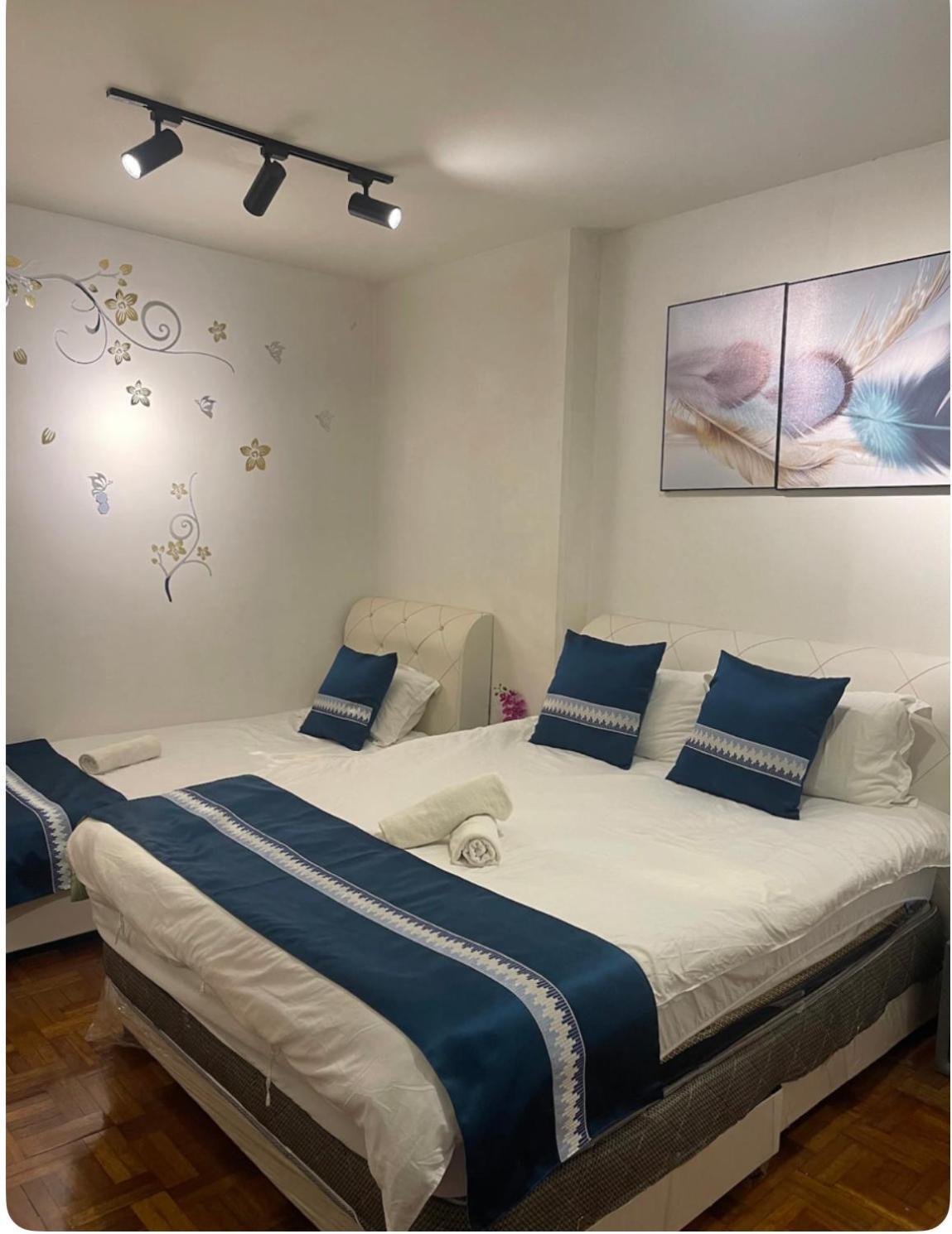 Riverbank Suites Waterfront Kuching Zewnętrze zdjęcie