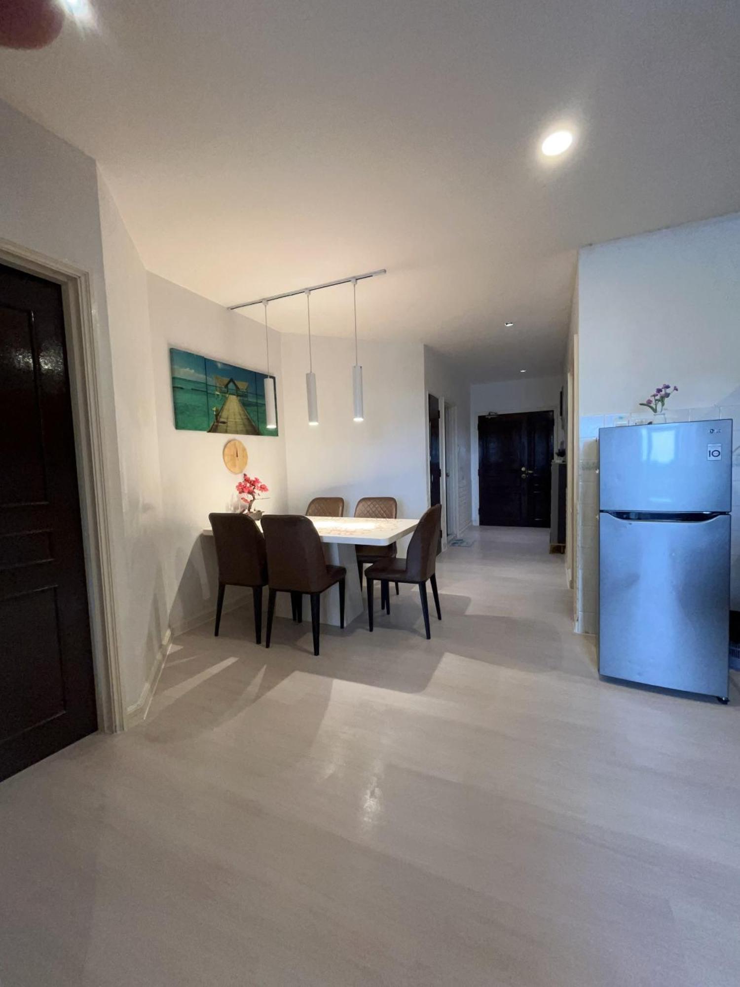Riverbank Suites Waterfront Kuching Zewnętrze zdjęcie